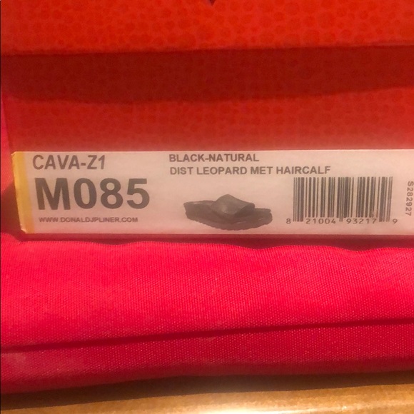Leopard Print Donald J. Pliner Slides - Picture 7 of 8
